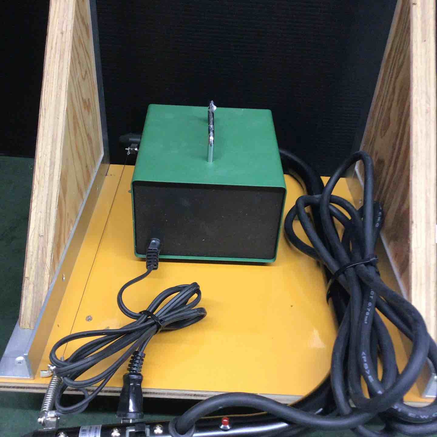 品 SURE HC-300F 発砲スチールロールカッター 戸田店