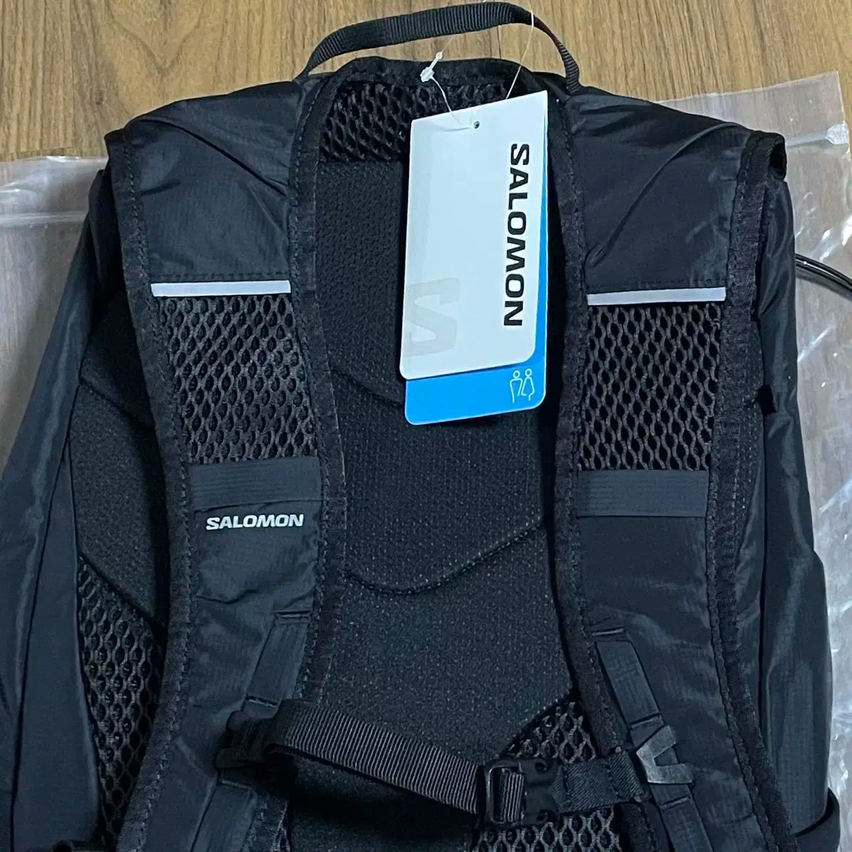 SALOMON サロモン