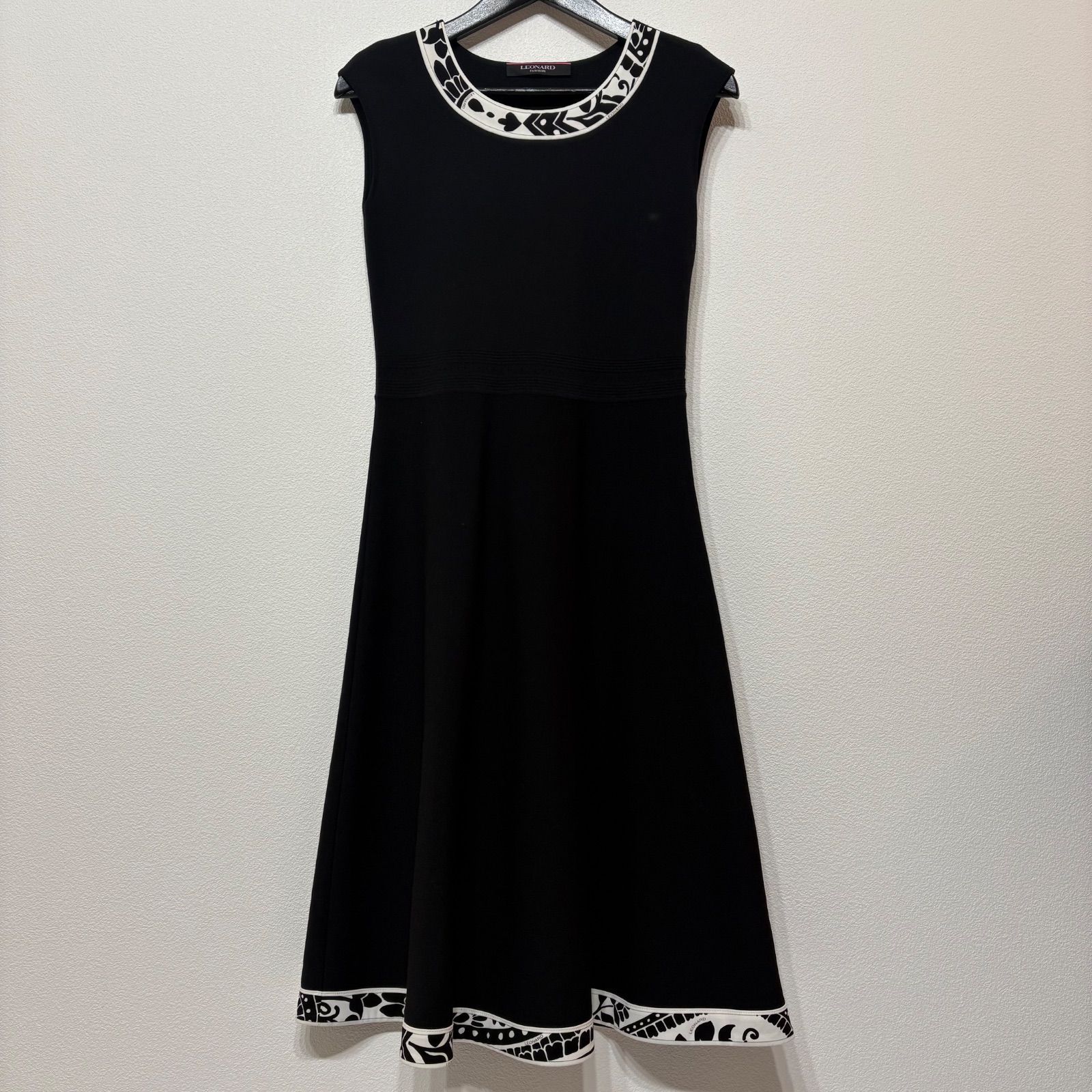 LEONARD レオナール セットアップ ワンピース アンサンブル ジャケット 花柄 フラワー トリム ジャージー生地