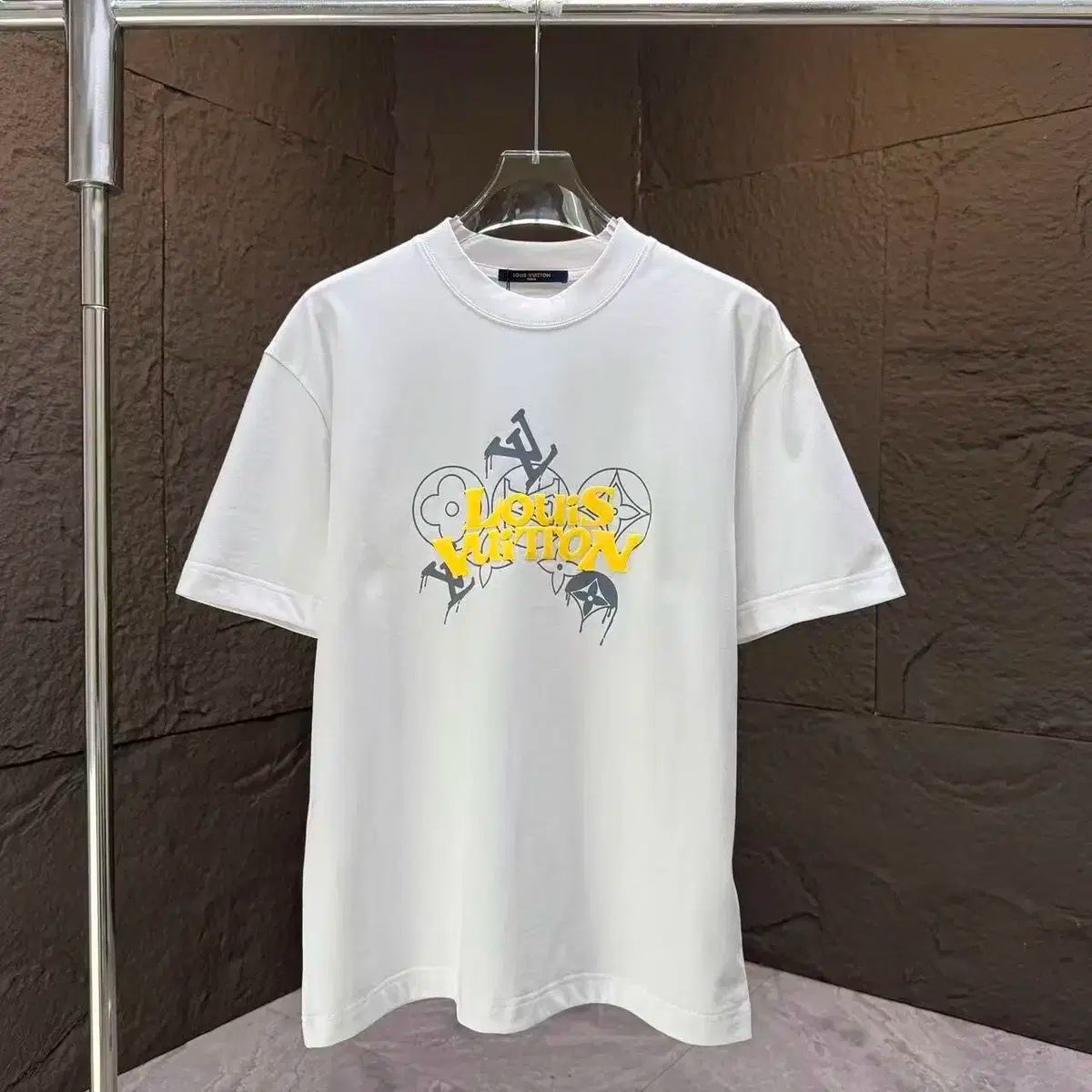 ルイヴィトン ユニセックス カジュアル ロゴ 白 半袖Tシャツ