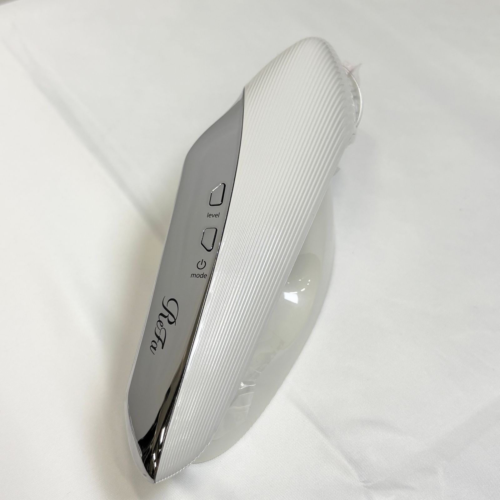【新品未使用】リファ リファビューテック レイズ ホワイト RE-AA02A 新品・未使用] Refa リファ ビューテック レイズ ホワイト RE-AA02A