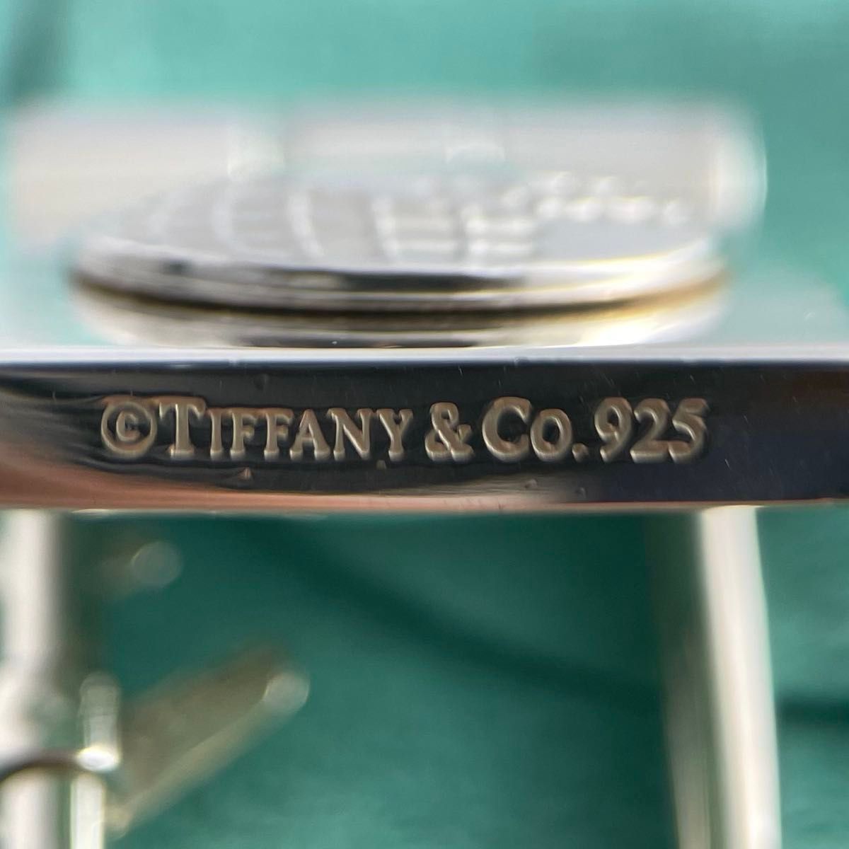 ティファニー ワールドトラベラー 南京錠 キーホルダー 飛行機 地球