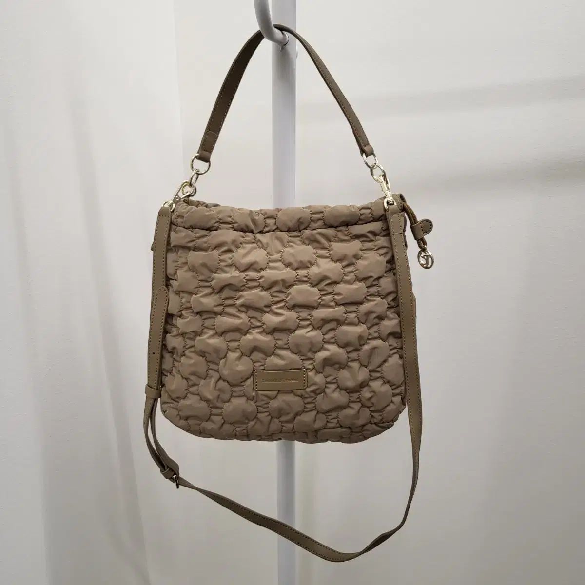 サマンサタバサ クラウド ショルダーバッグ