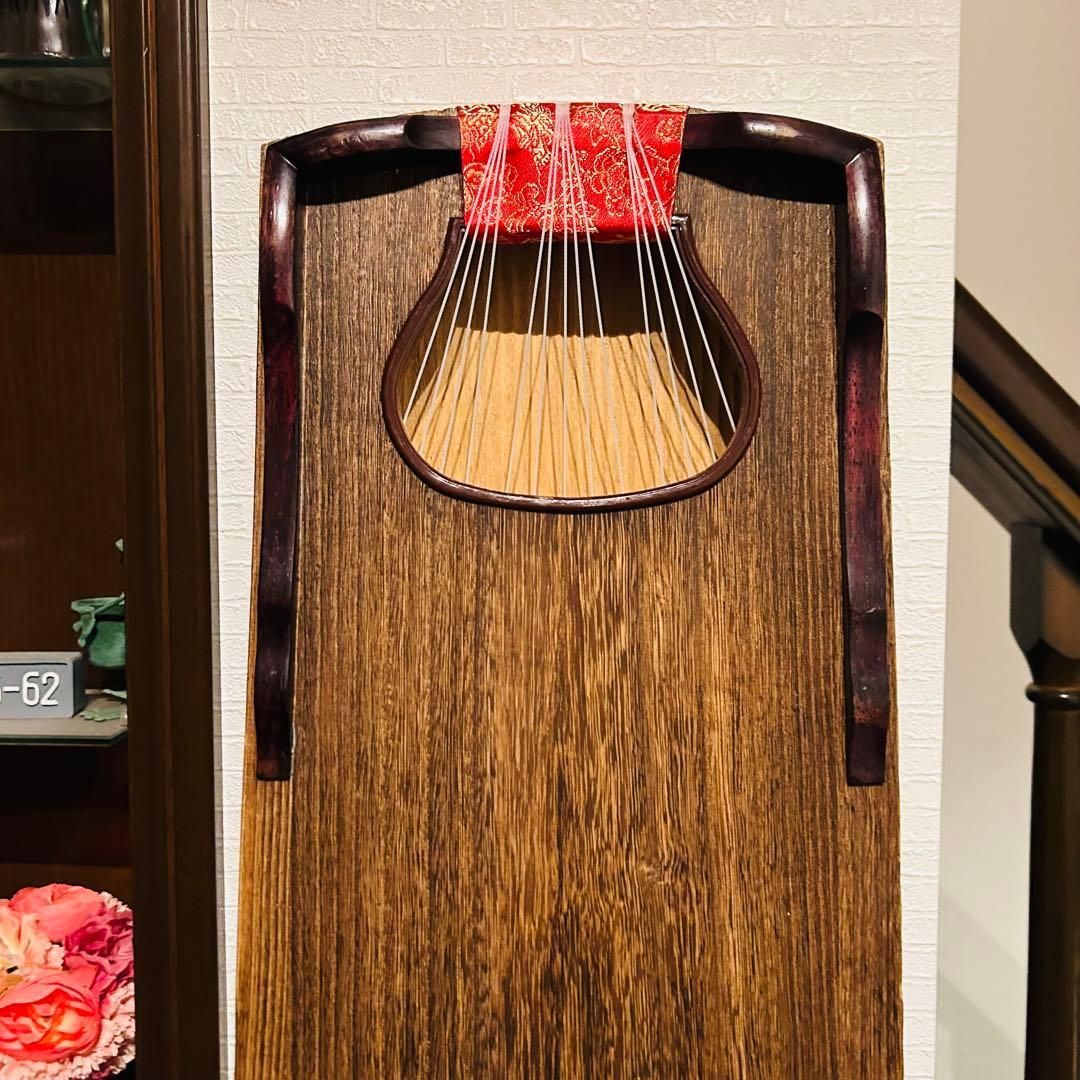 良品】琴 和楽器 弦楽器 13弦 和琴 木製 13弦琴 琴柱付き - メルカリ