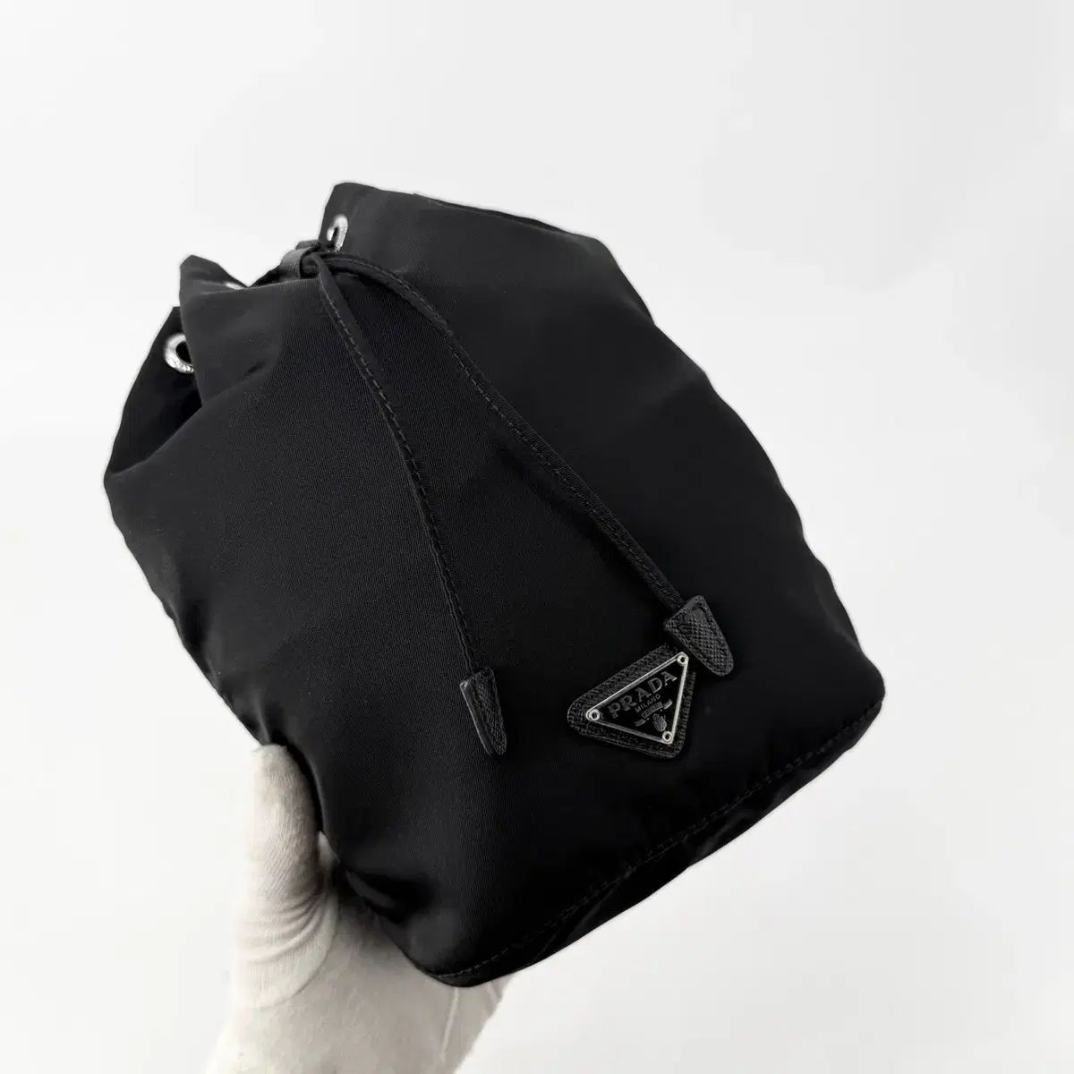 プラダ リナイロン 巾着 ポーチバッグ 1NA369