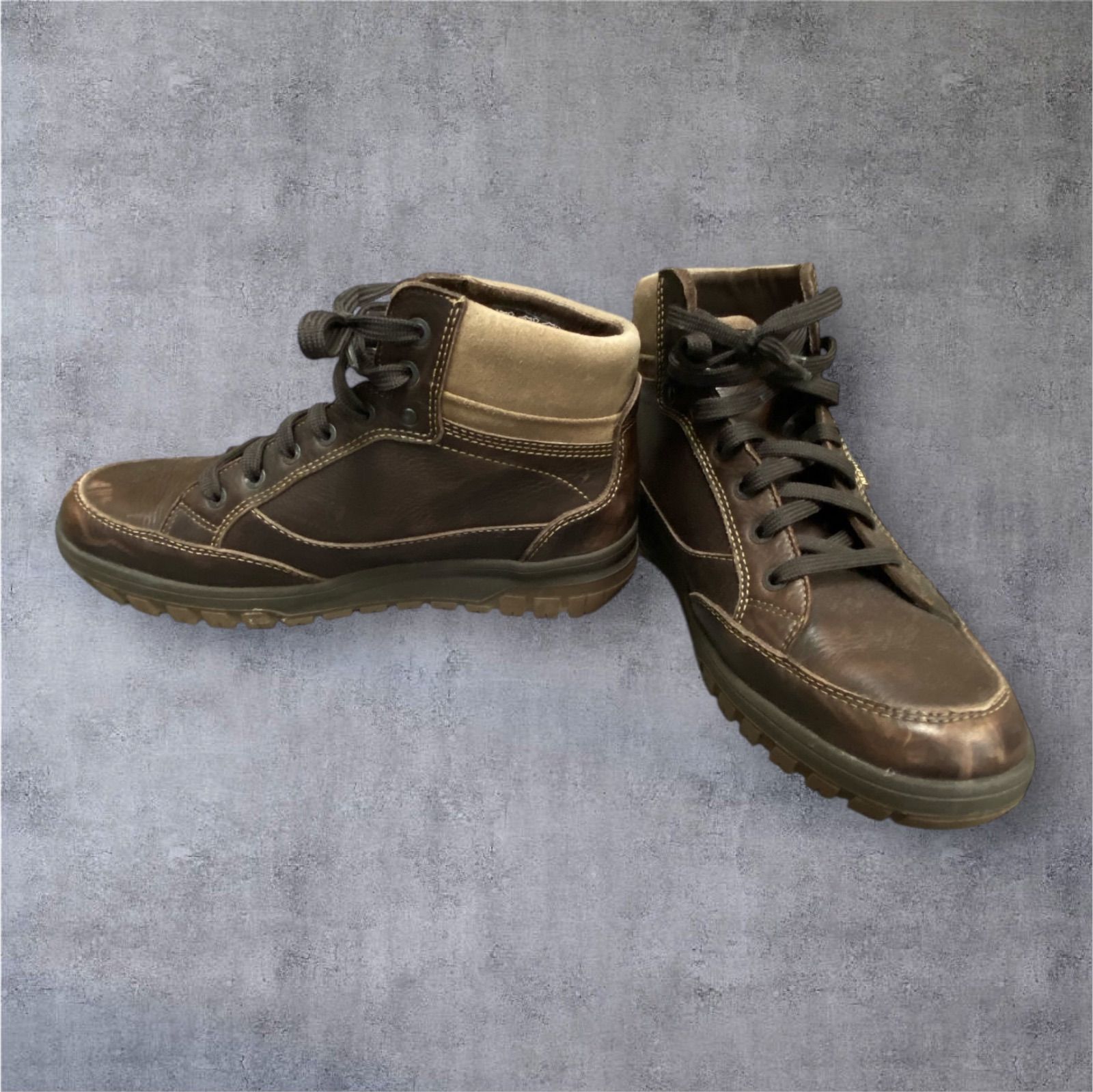 モンタナダークブラウンレザーのハイカットブーツ﻿ cuir