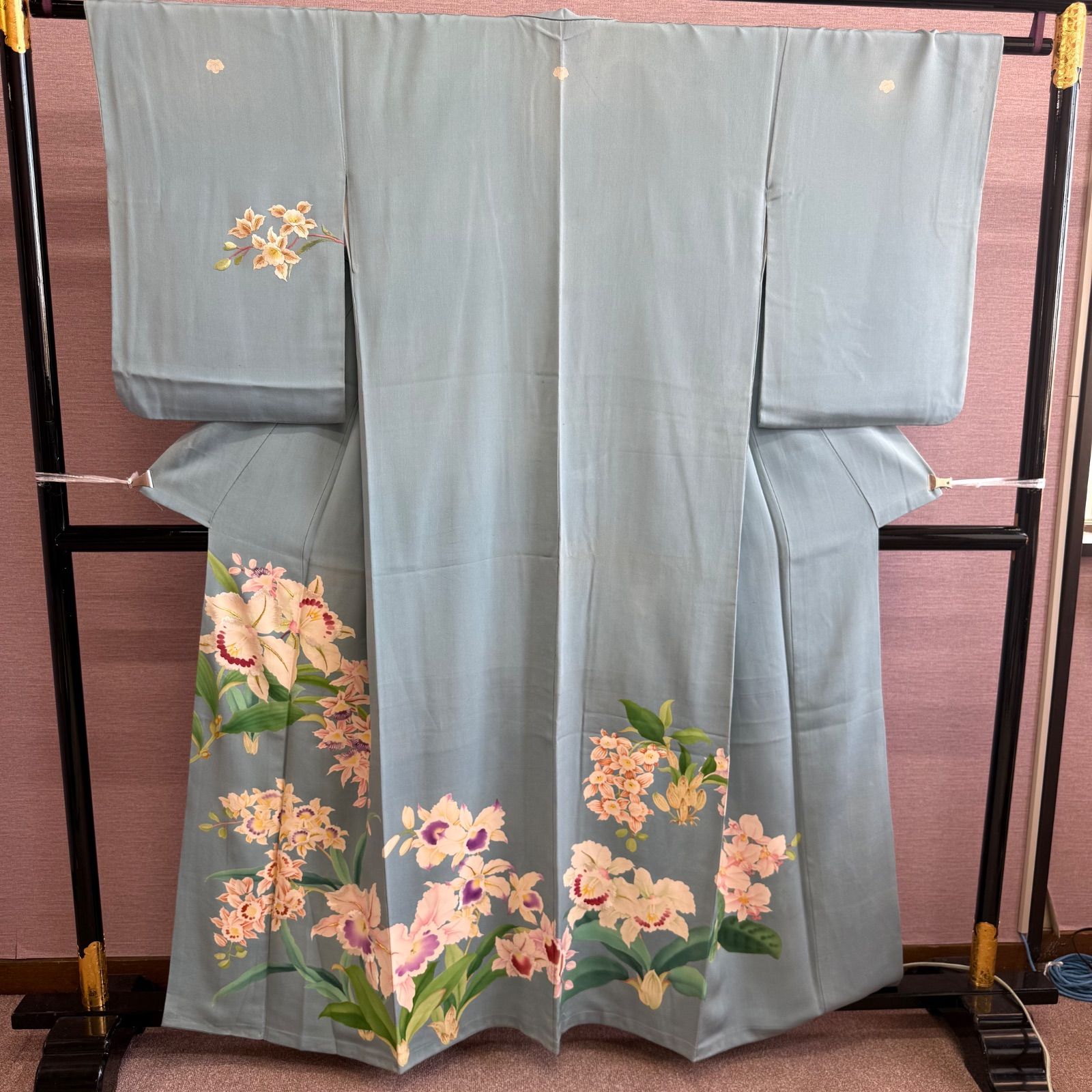 訪問着 着物 袷 三つ紋 水色 蘭 花柄刺繍 リサイクル着物 アンティーク h 815