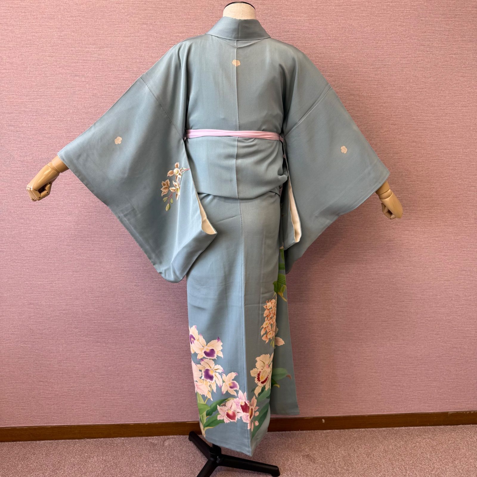 訪問着 着物 袷 三つ紋 水色 蘭 花柄刺繍 リサイクル着物 アンティーク h-815