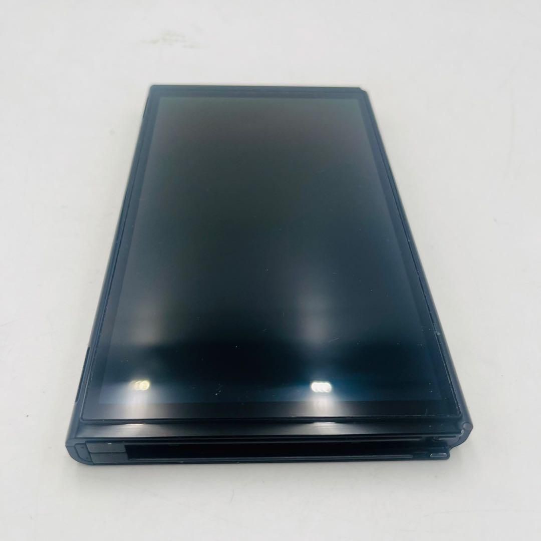 Nintendo switch 本体【液晶画面美品】 美品】Nintendo Switch 有機EL 本体 2022 液晶 - メルカリ