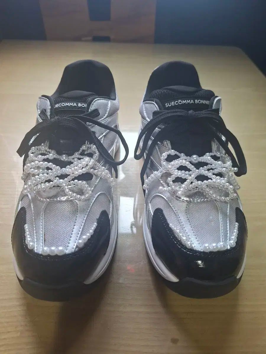  BONNIE レディース スニーカー dg 4 da 24510 svx 245 mm フラットシューズ バレエシューズ パンプス