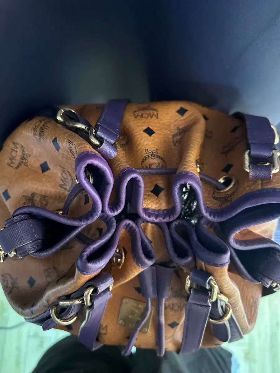 バケットバッグ ブラウン