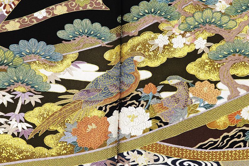 工芸美術総手刺繍特撰黒留袖