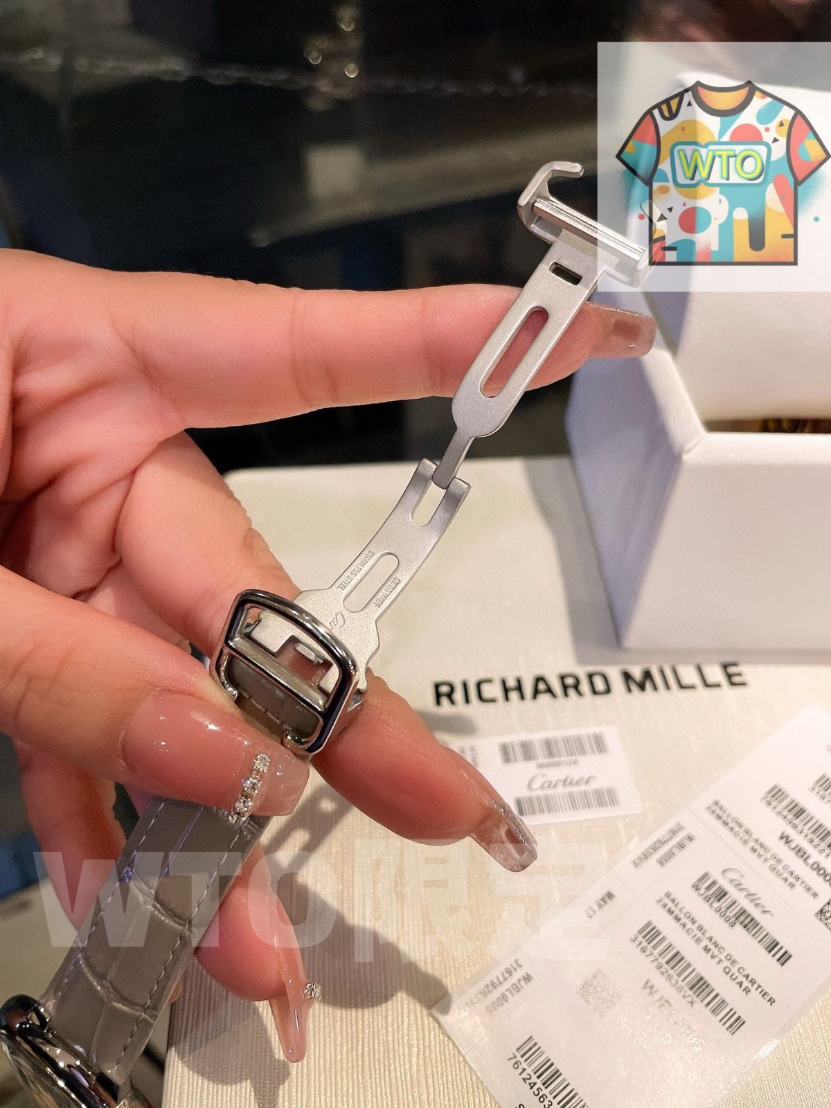 カルティエ ブルーバルーン