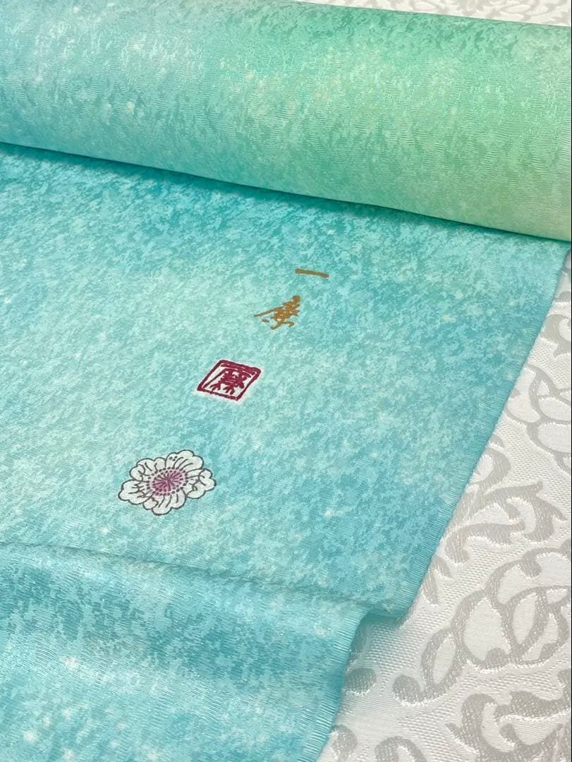 吉野一廉 銀通し 小紋 反物 正絹 着尺 落款入 作家物 No.64 - メルカリ