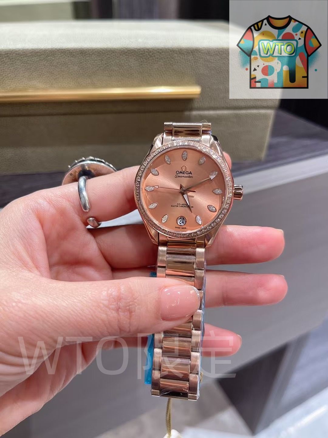 今日 OMEGA オメガ シーマスター パール貝母盤 ゴールド調腕時計