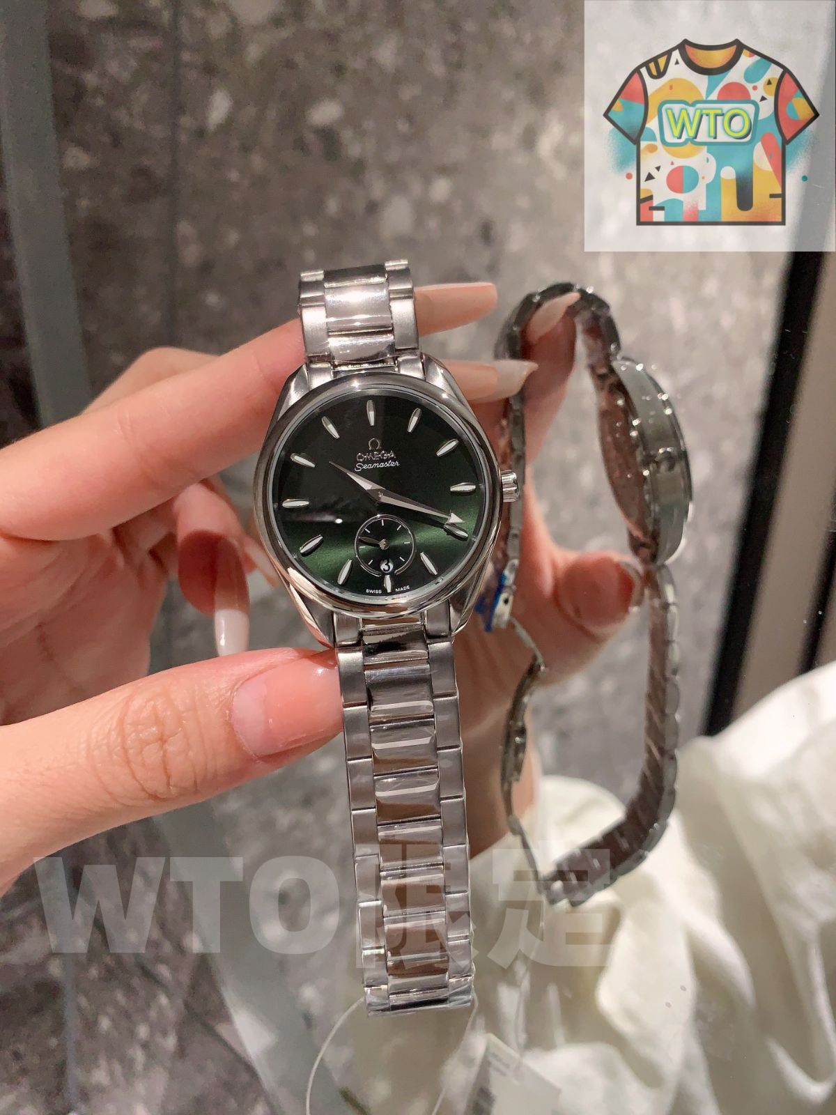 今日 Omega オメガ シーマスターAT 150新モデル オリーブポイントカットの時間目盛りを特徴とする