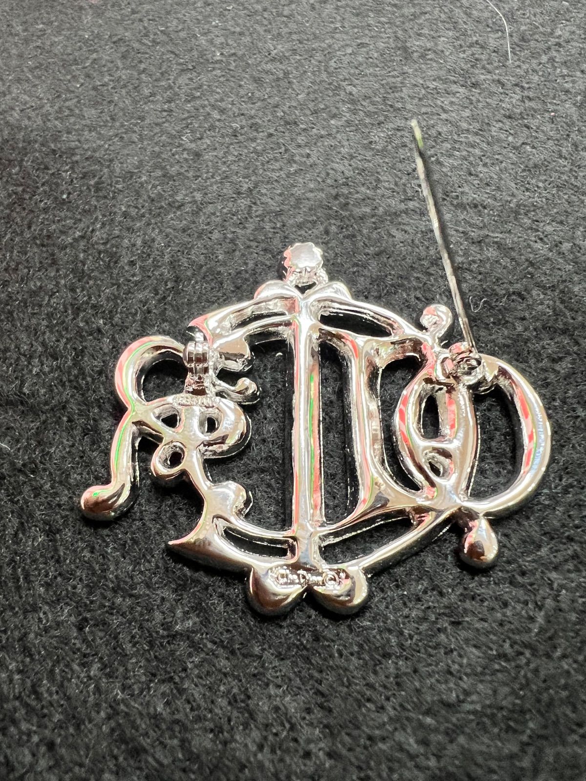 クリスチャンディオール Christian Dior ロゴ ラインストーン ブローチ