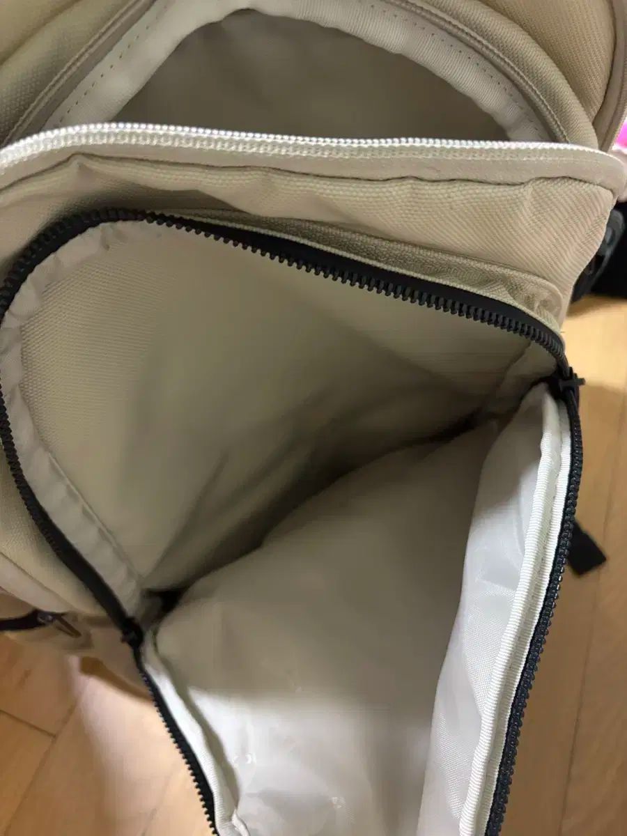 カンゴール ベージュ