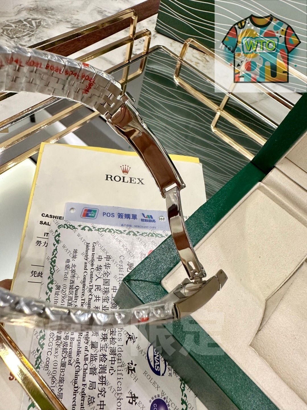 セラミックベゼル搭載