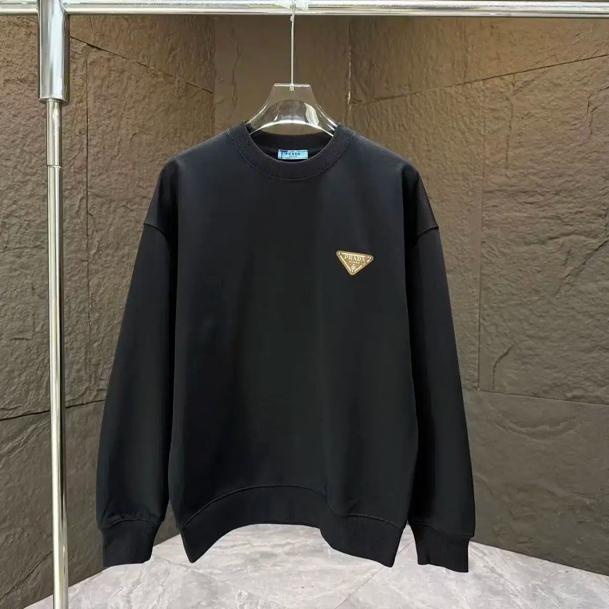 PRADA プラダ ユニセックス カジュアル ロゴ ブラック 長袖 スウェット