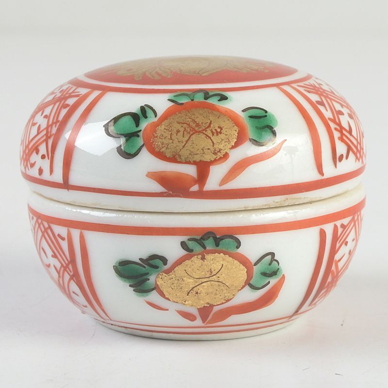 茶道具 九谷焼 和平造 永楽赤絵金彩 香合 共箱 C S265 - メルカリ