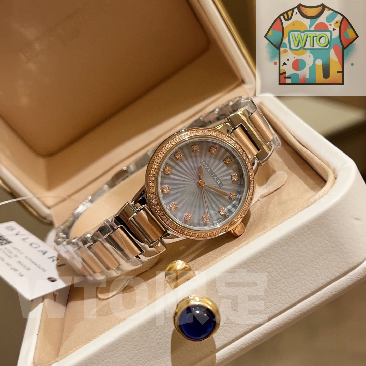 クォーツ腕時計