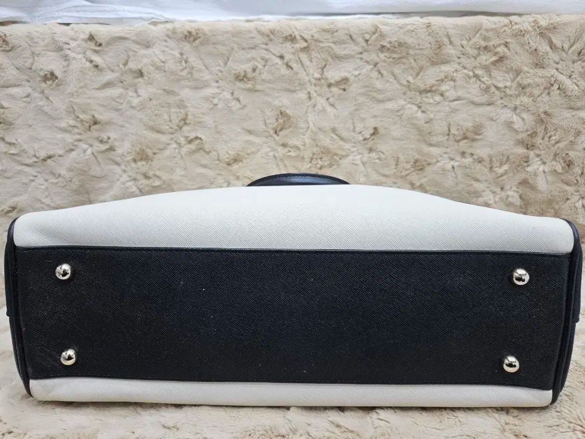 メトロシティ トートバッグ