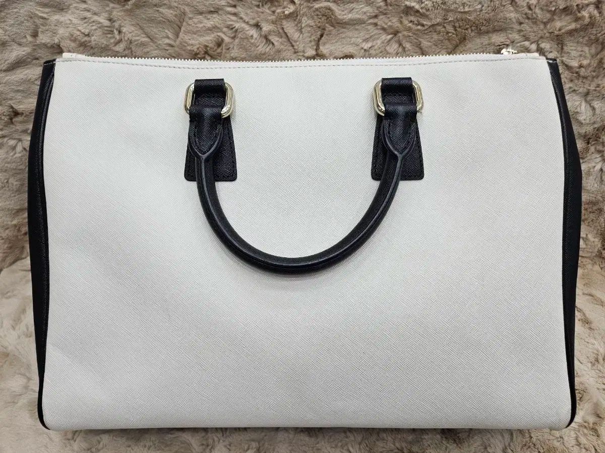 メトロシティ トートバッグ アイボリー ブラック