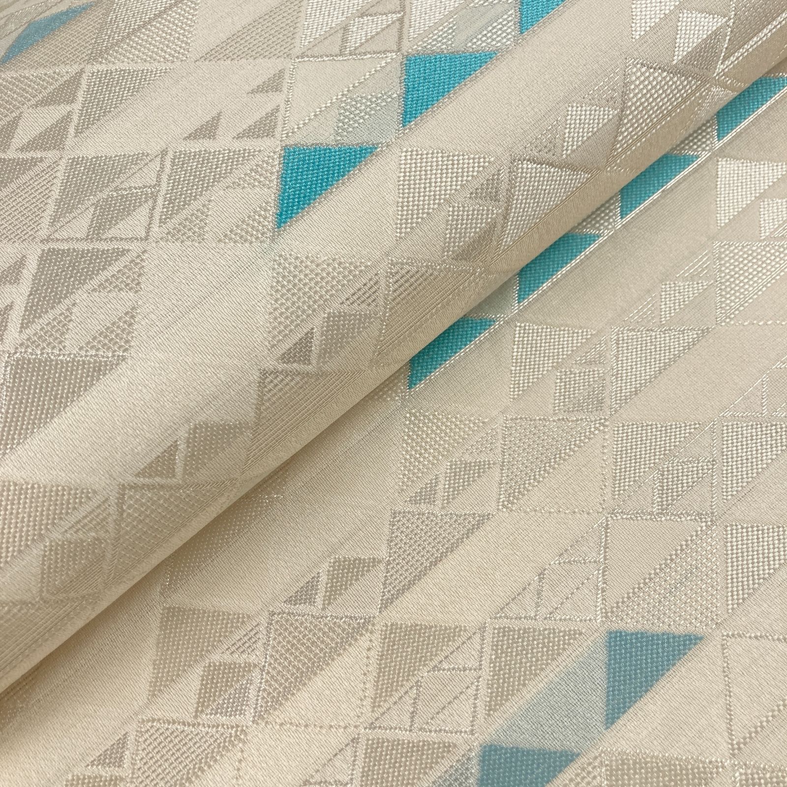 たんす屋 リユース帯 帯 京袋帯 白 セミフォーマル 織り 銀糸 鱗文 絹 六通 未洗い MS 6449