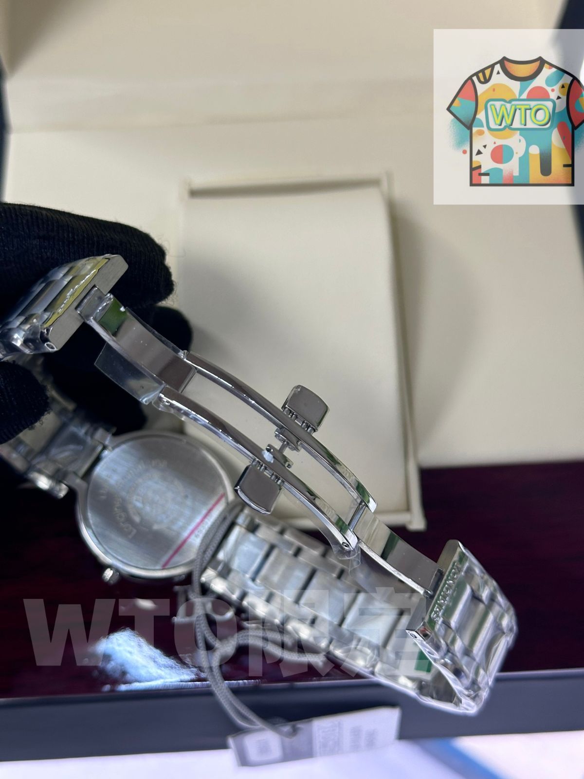 ロンジンシンユエシリーズスイス製クォーツムーブメントを搭載