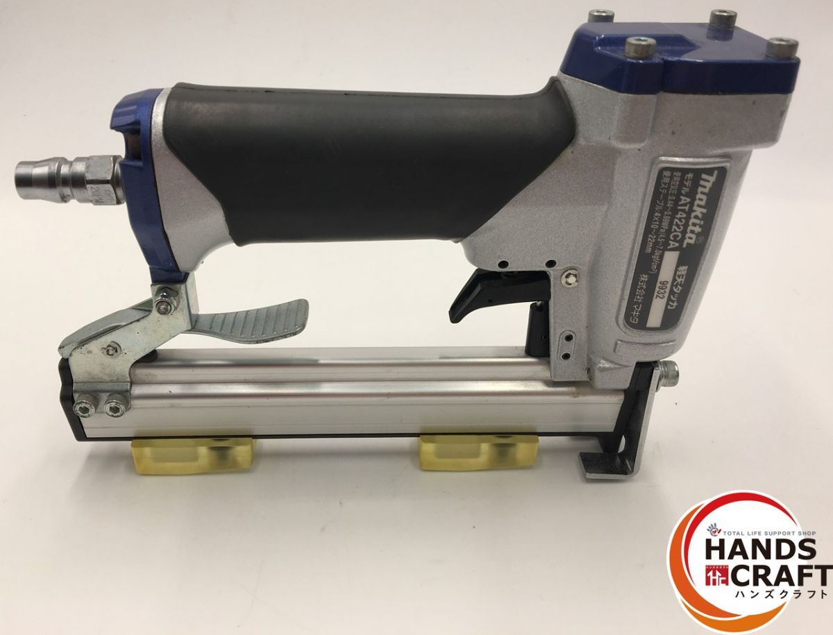 品 マキタ makita 軽天タッカ AT422CA 本体のみ ステープル幅 J線 4mm 空打ち防止機構付 使用空気圧力 MPa 0.44~0.69