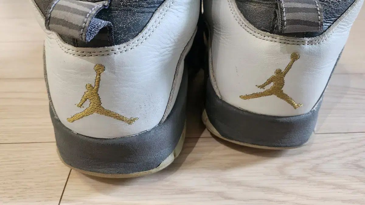  ナイキ エアジョーダン10 レトロ シティパック ロンドン 275 シューズ(男性用) バスケットボール