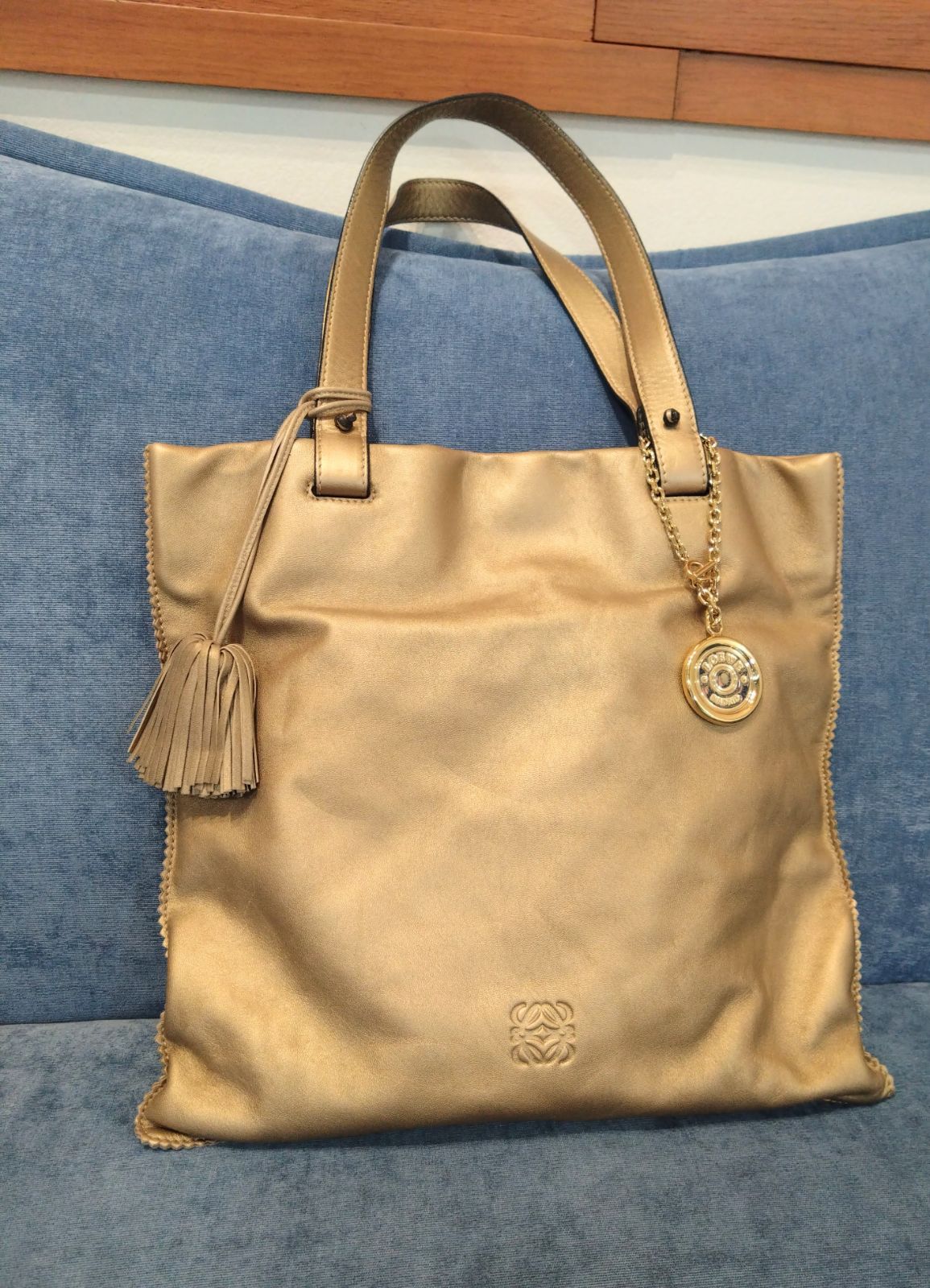 NA04481 ヴィンテージ LOEWE ロエベ アナグラム トートバッグ ゴールド チャーム付き