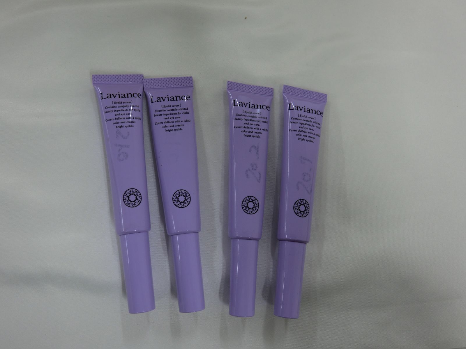 【ラヴィアンスアイリッド美容液〈目元用美容液〉内容量(15g)×1割使用済4個 （外箱なし） 合計82.2g】