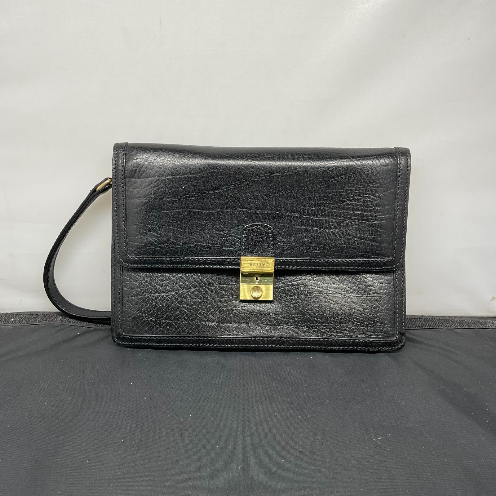 バリー セカンドバッグ B25100875