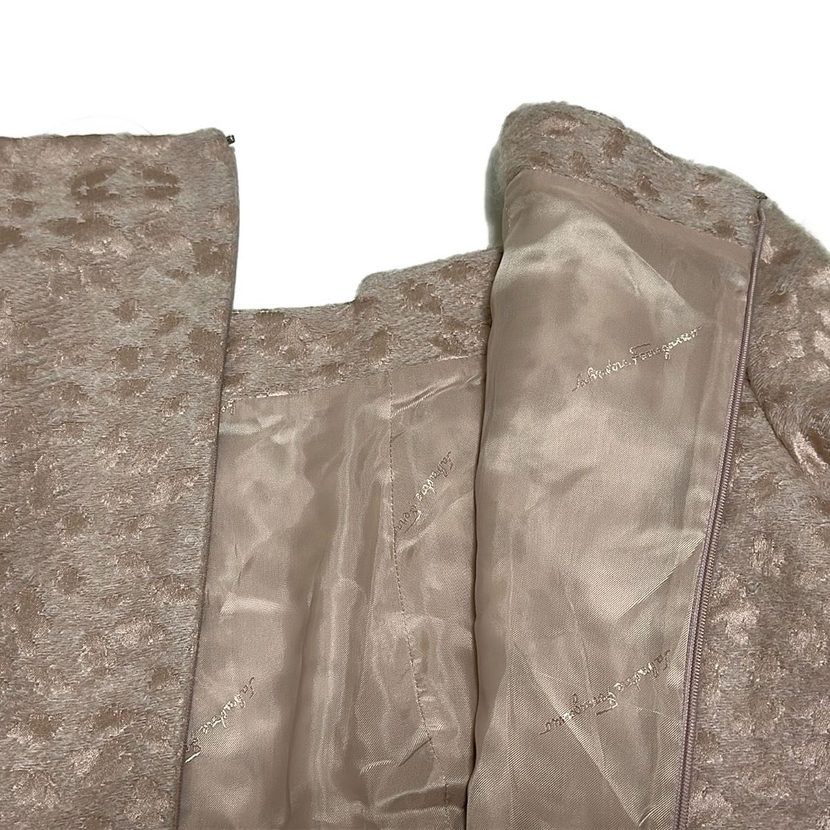  SalvatoreFerragamo サルバトーレフェラガモ ワンピース サイズ44 L レディース - ピンク 半袖 ロング シルク混 その他 ワンピース