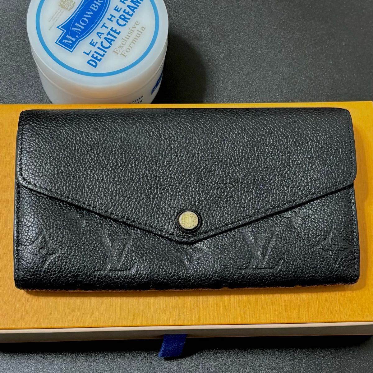 L 77 ポルトフォイユサラ モノグラムアンプラント 長財布 ルイヴィトン ノワール ブラック Louis Vuitton