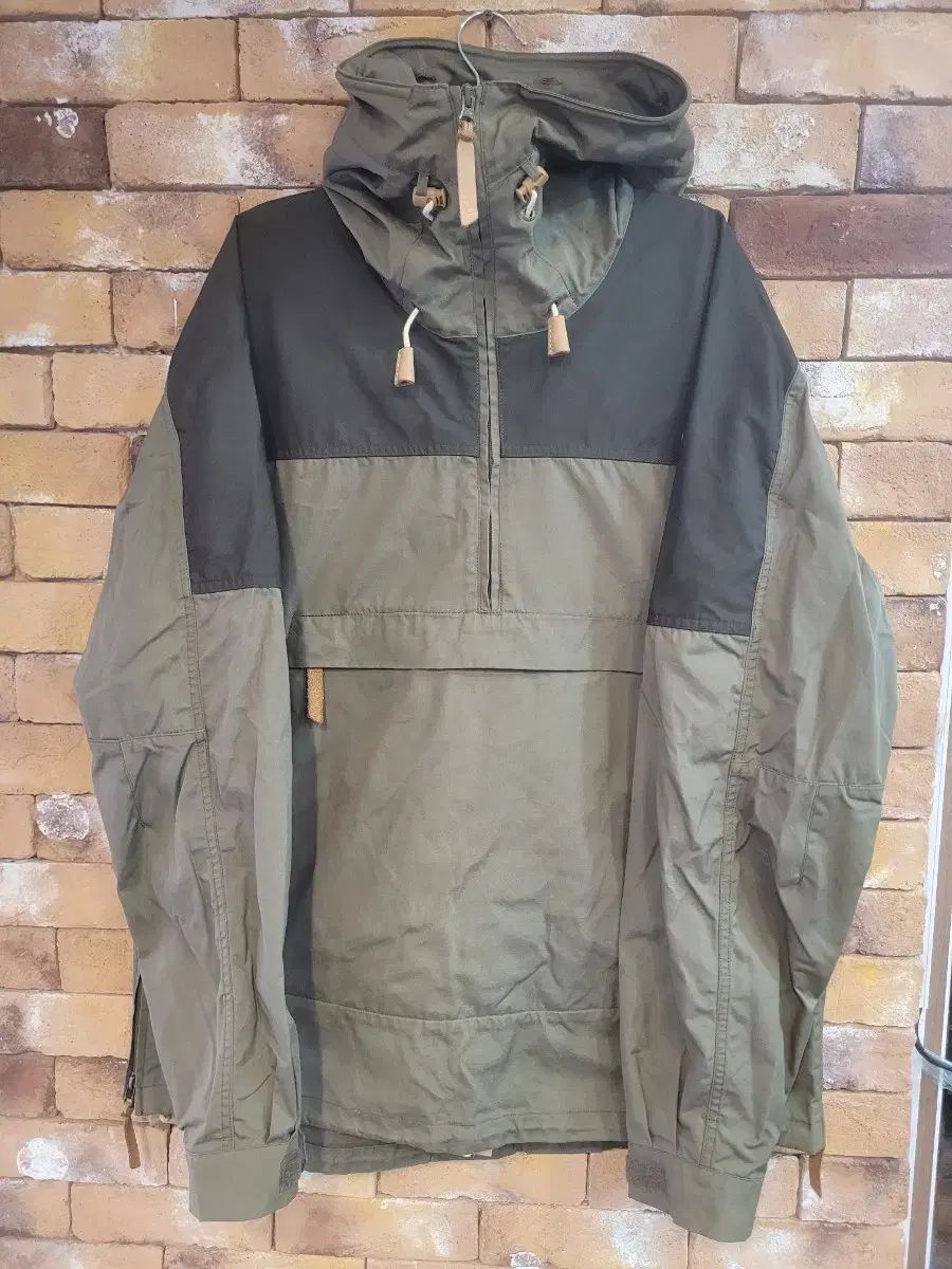 フェールラーベン シンギ アノラック カーキ L 110