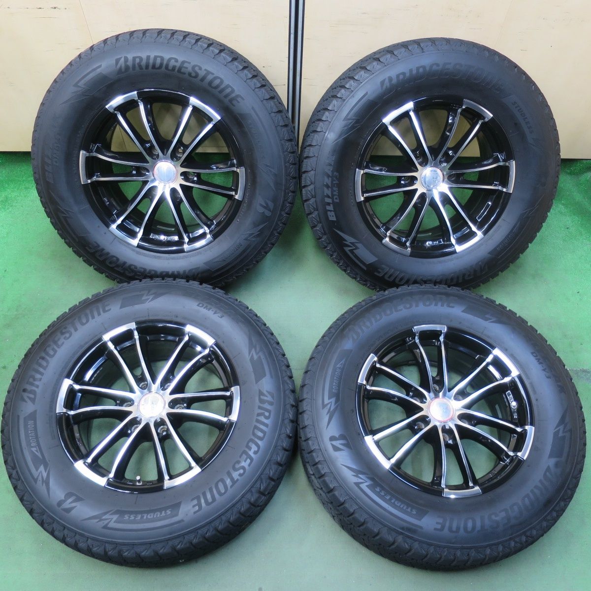 バリ溝 22年 9 5分 スタッドレス 265 65 R 17 ブリヂストン ブリザック DM V 3 PREMIX SHANKS マイスター プレミックス シャンクス 17インチ PCD 139 7 6 H 5110805イス