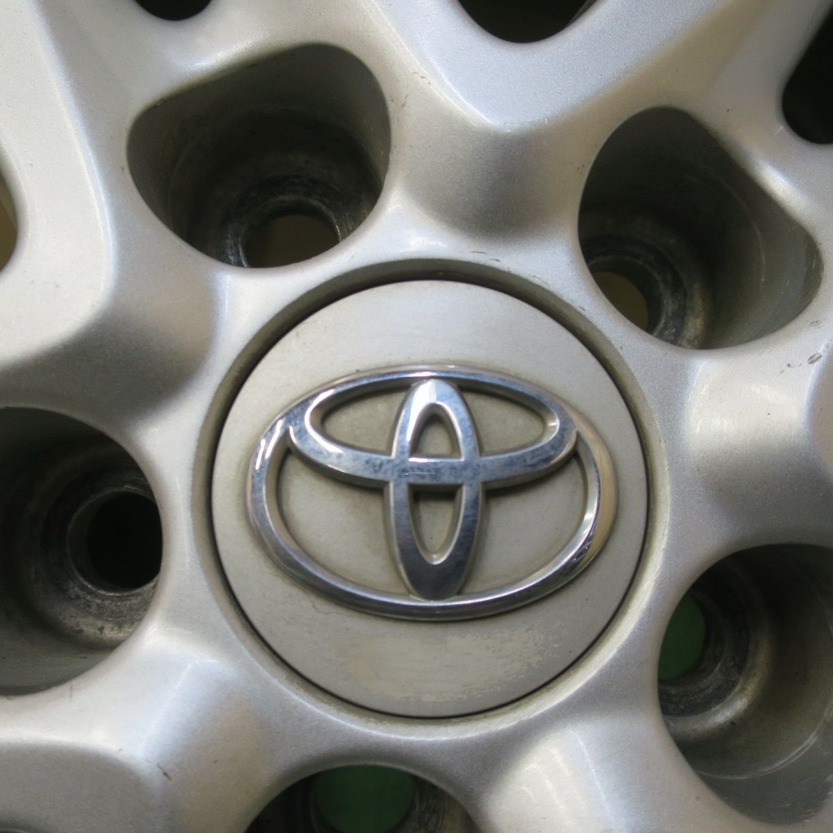  バリ溝 22年 9 5分 トヨタ 20系 アルファード ヴェルファイア 235 50 R 18 スタッドレス ブリヂストン ブリザック VRX 2 18インチ PCD 114 3 5 H 5110810イス 18インチ タイヤ ホイールセット