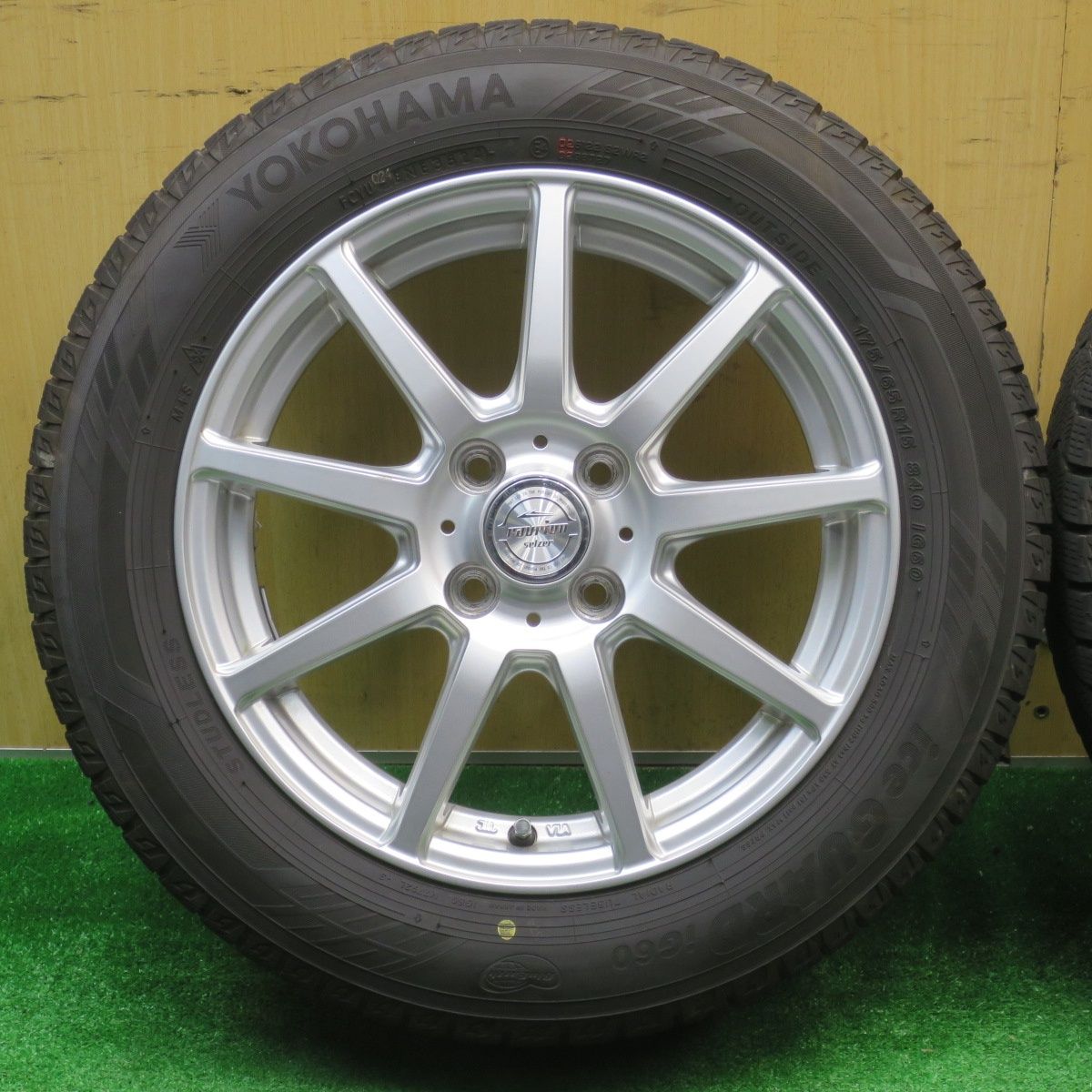バリ溝！24年！ほぼ10分☆スタッドレス 175/65R15 ヨコハマ アイス