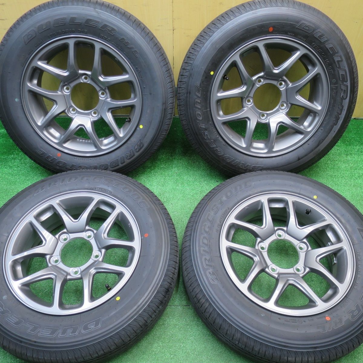 新車外し！25年☆スズキ JB64W ジムニー 純正 175/80R16 ブリヂストン