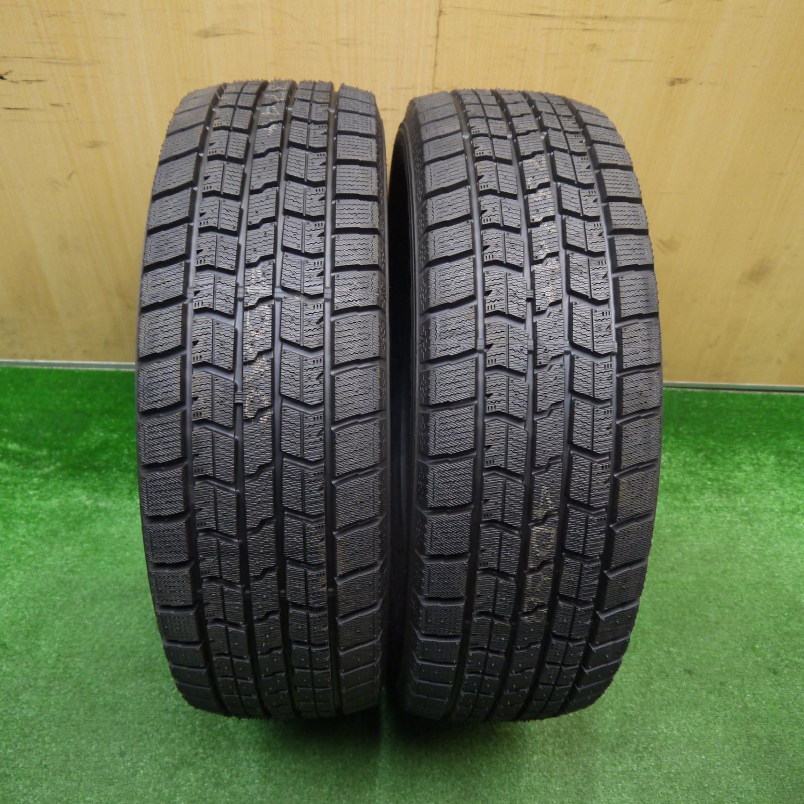 22年 2本 スタッドレス 205 60 R 16 グッドイヤー アイスナビ7 タイヤ 16インチ ノア ヴォクシー プリウスα ステップワゴン 等 スタ