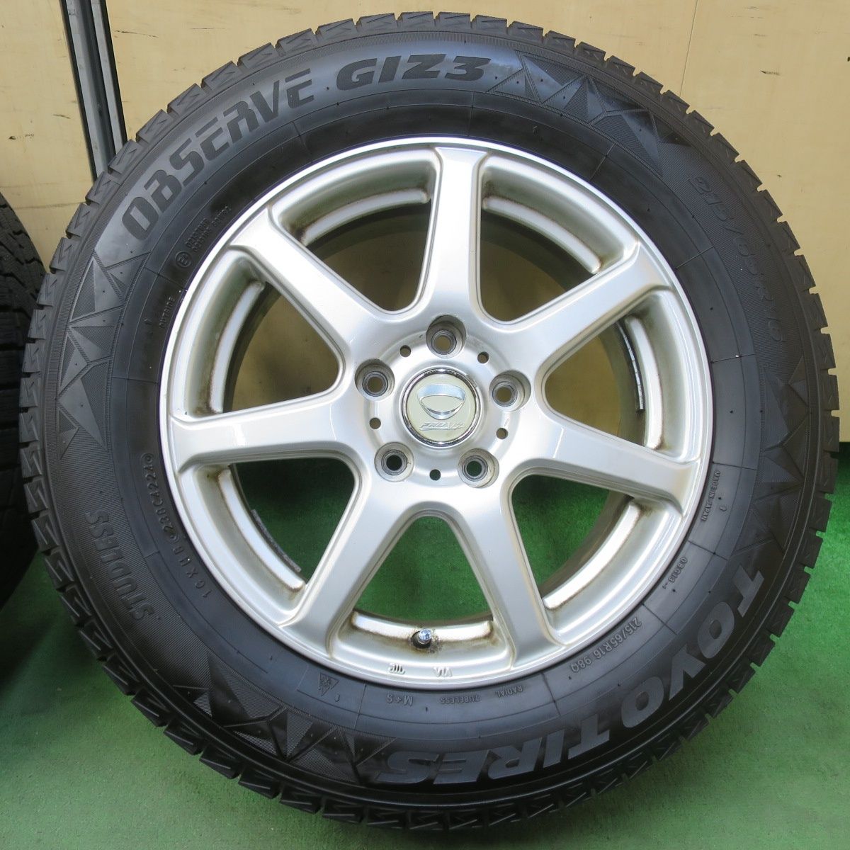 内容変更☆23年製スタッドレス215/70R16トーヨー２本セット※良品バリ山※ 楽天市場】215／65R16（ブランドトーヨータイヤ）（スタッドレスタイヤ