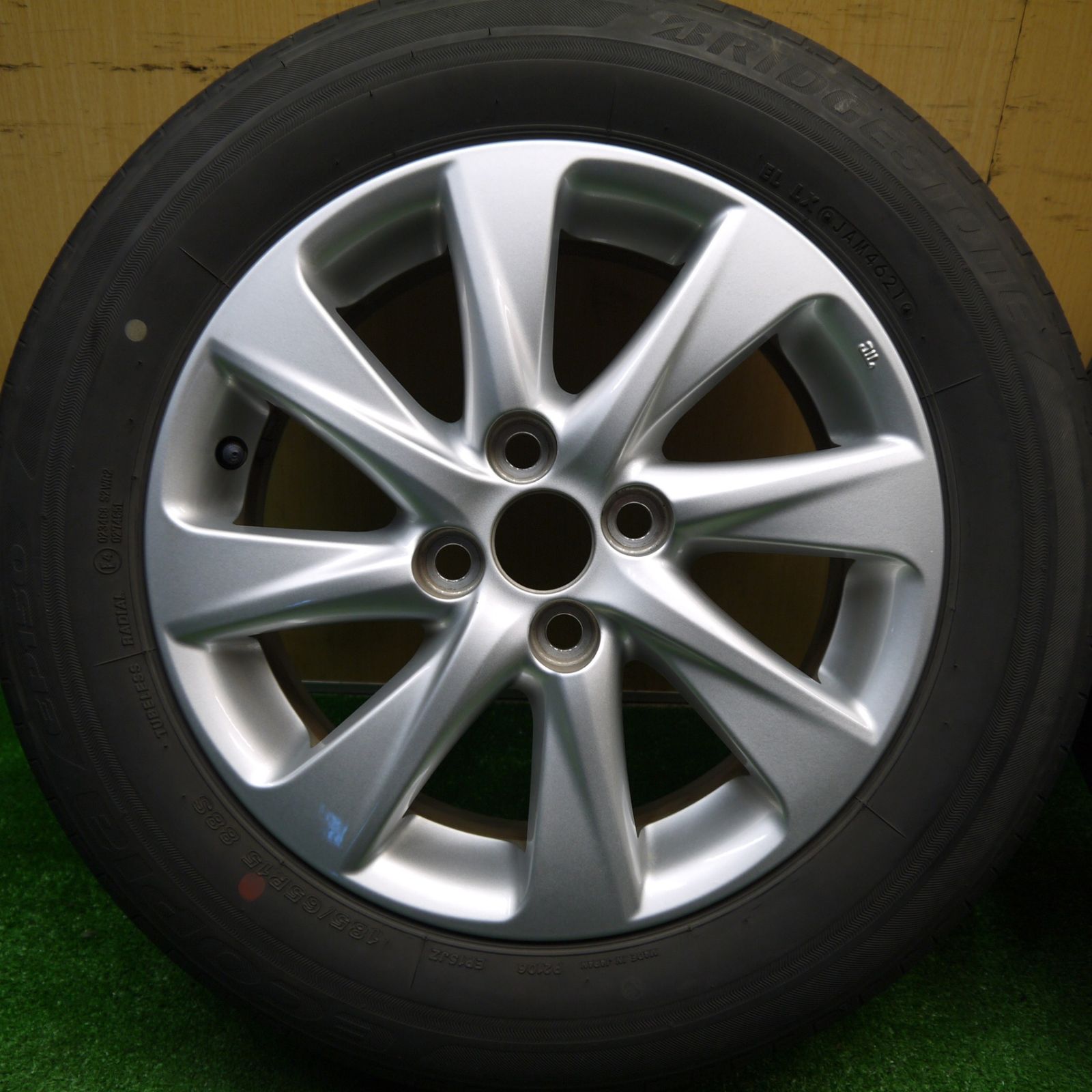 キレイ 21年 トヨタ アクア 185 65 R 15 ブリヂストン エコピア EP 150 15インチ PCD 100 4 H ノ