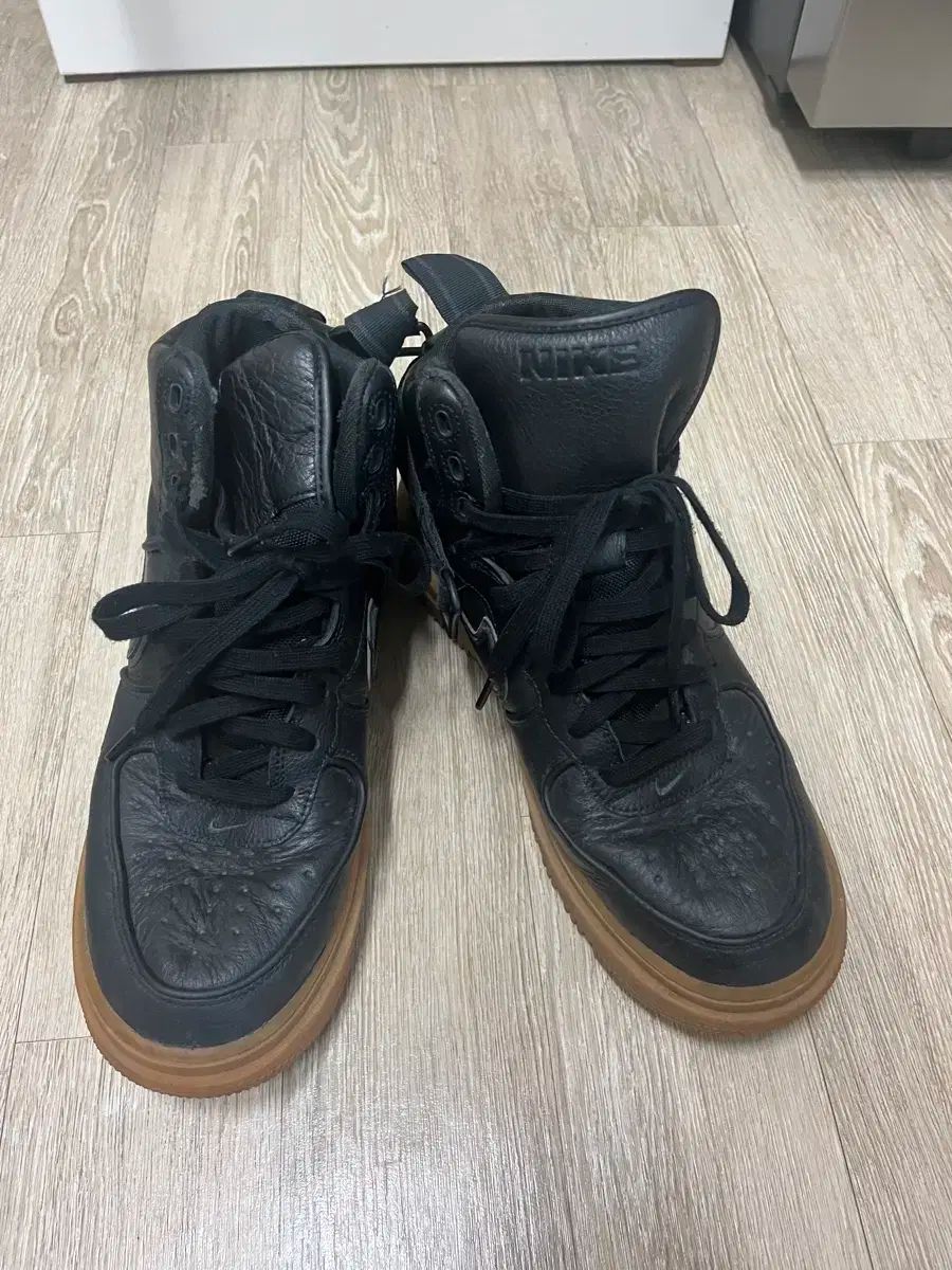 ナイキ エアフォース GORE-TEX ハイ 270