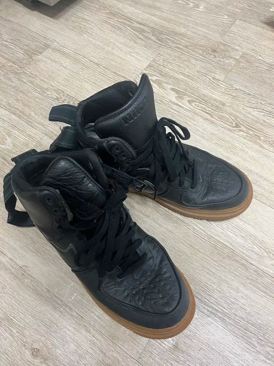 ナイキ エアフォース GORE-TEX ハイ 270