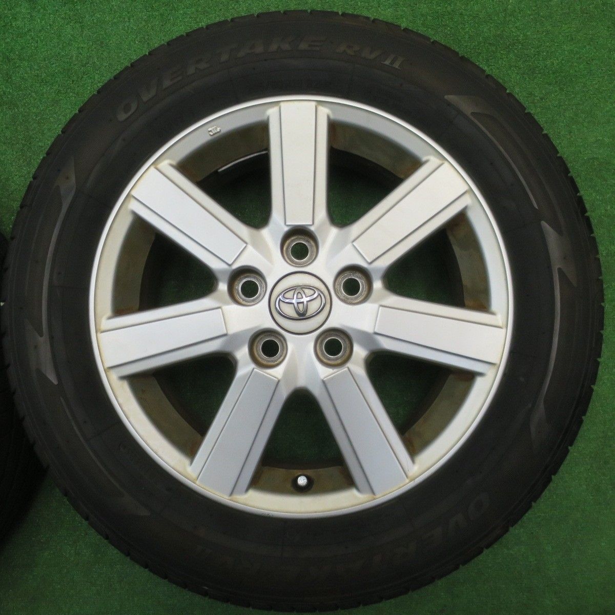 バリ溝 25年 9 5分 トヨタ 70系 ノア ヴォクシー 205 60 R 16 オーバーテイク RV 2 16インチ PCD 114 3 5 H ノ