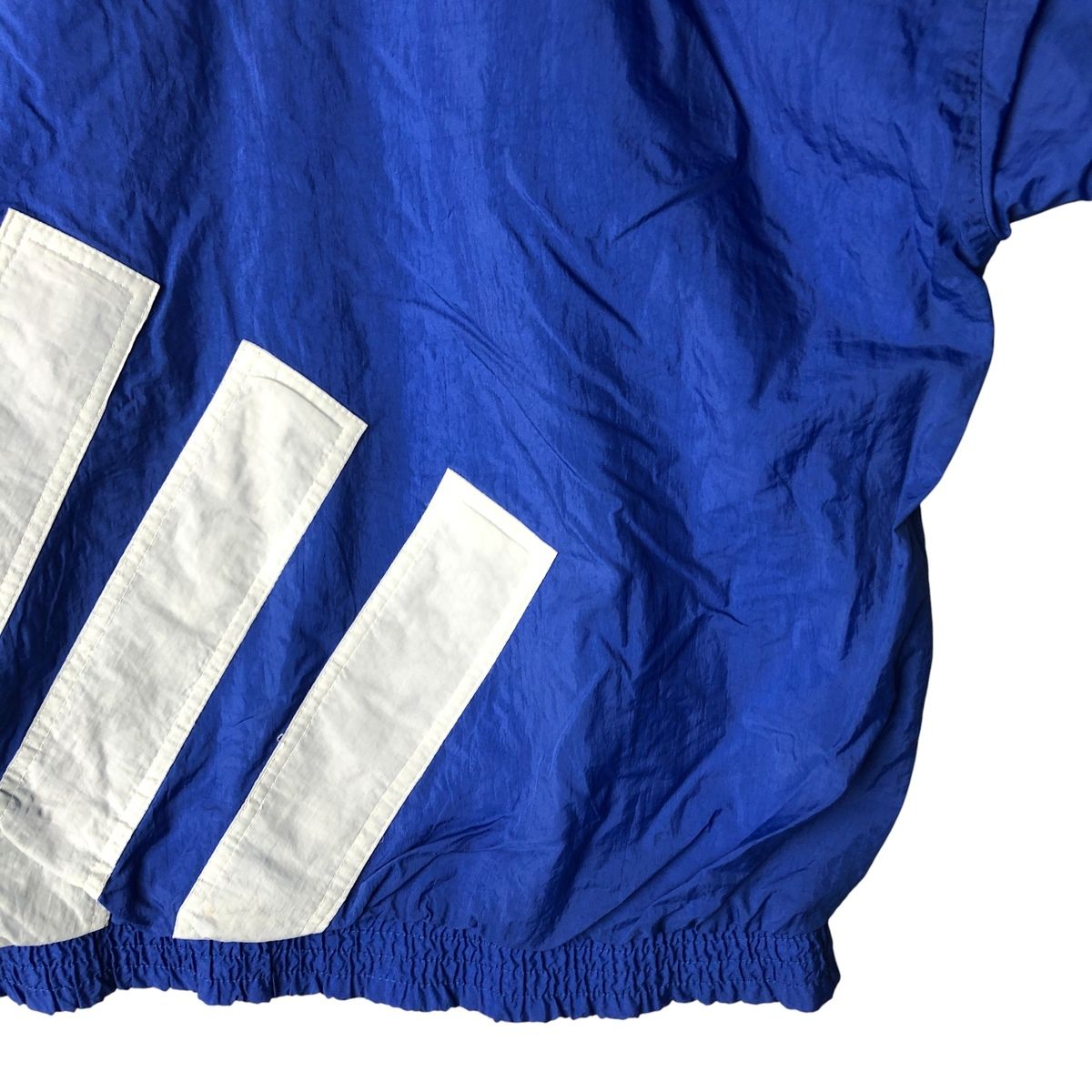 adidas ナイロンジャケット