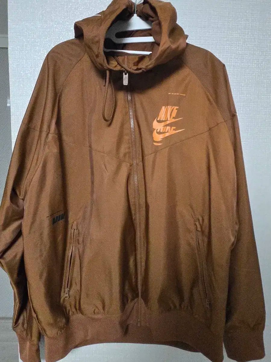 ナイキ WHO フード ウィンドブレーカー ブラウン XXL